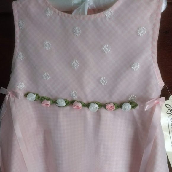 Sweet Pink Dress with Flowers and Ribbon - Picture 2 of 7